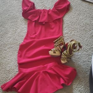 Off shoulder fitted dress